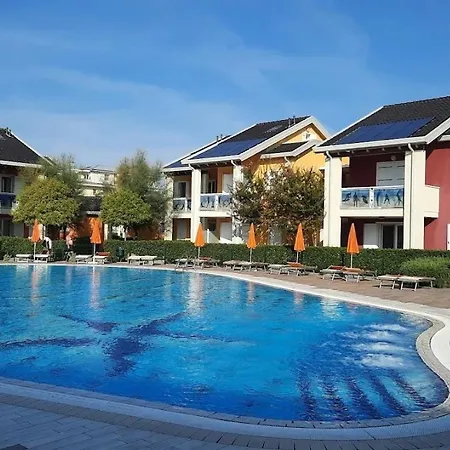 Mami Sunset Village *